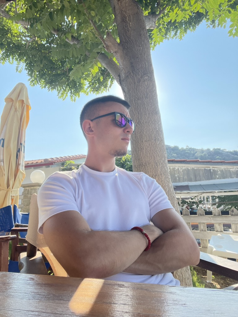 [headshot] image of customer (for a grocery store)